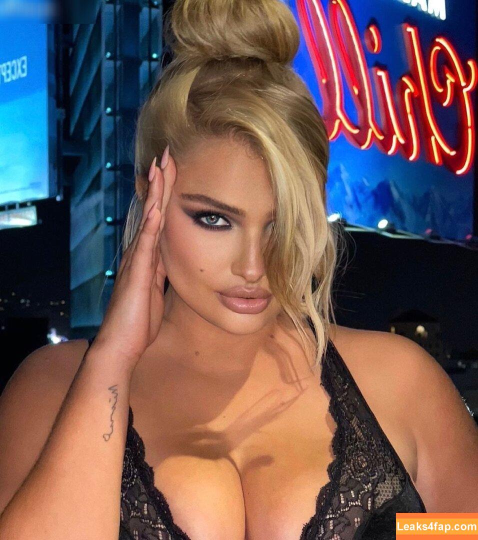 Sarina Nowak / sarinanowak leaked photo photo #0016