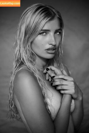 Sarina Nowak photo #0030