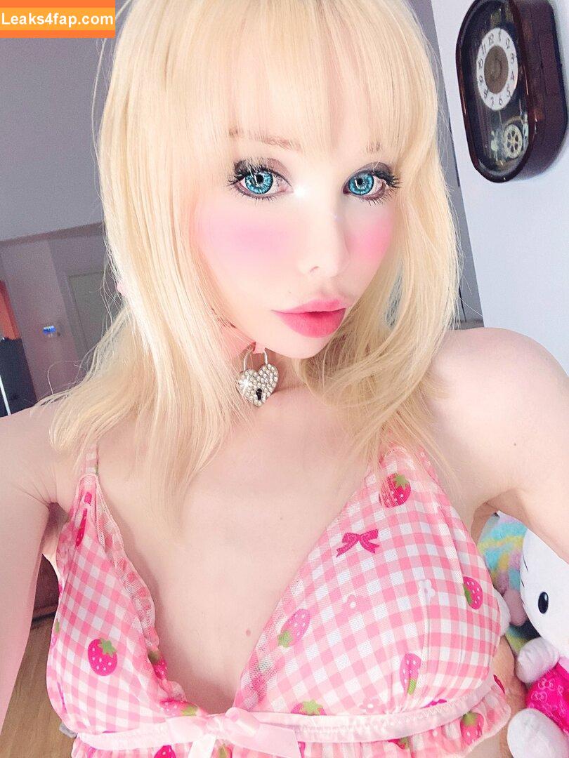 Sarina Valentina / SarinaValentina / https: / sarinavalentinaxo leaked photo photo #0041