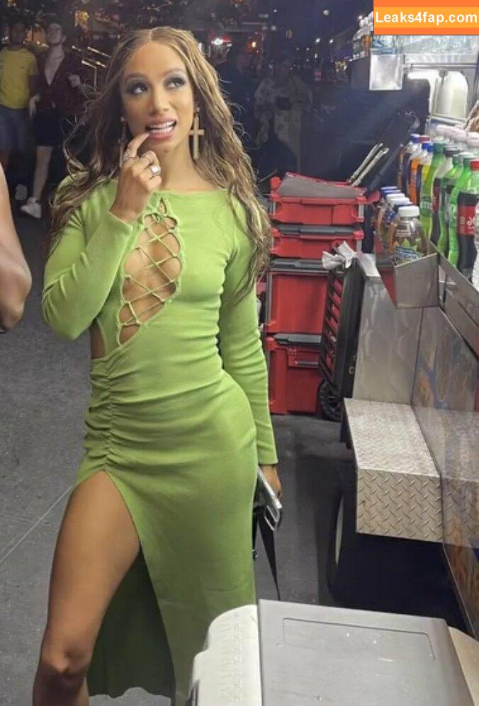 Sasha Banks / sashabankswwe / soxysasha leaked photo photo #0076