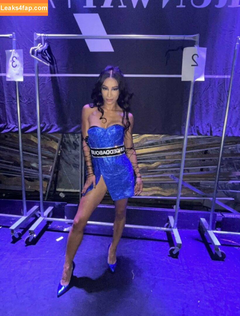 Sasha Banks / sashabankswwe / soxysasha leaked photo photo #0094