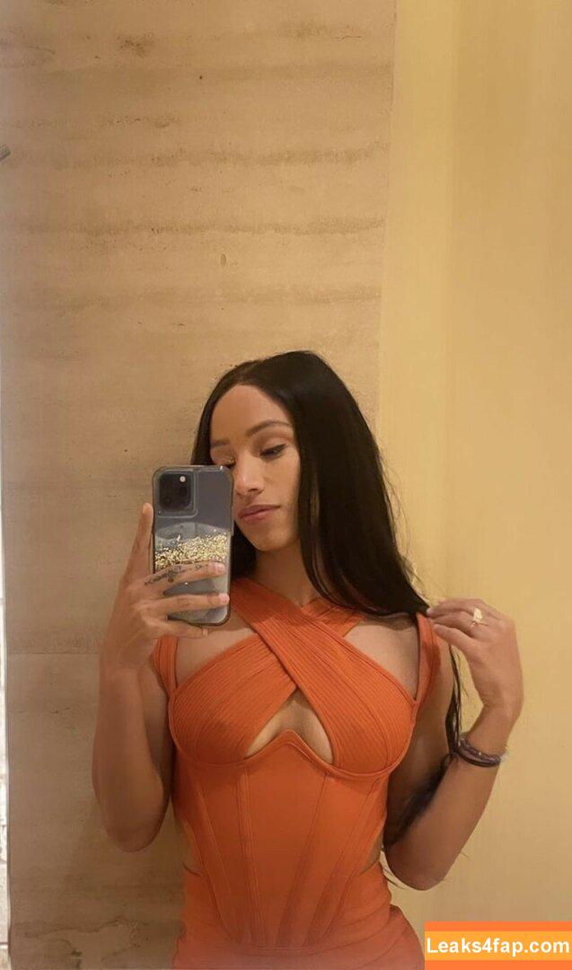 Sasha Banks / sashabankswwe / soxysasha leaked photo photo #0143