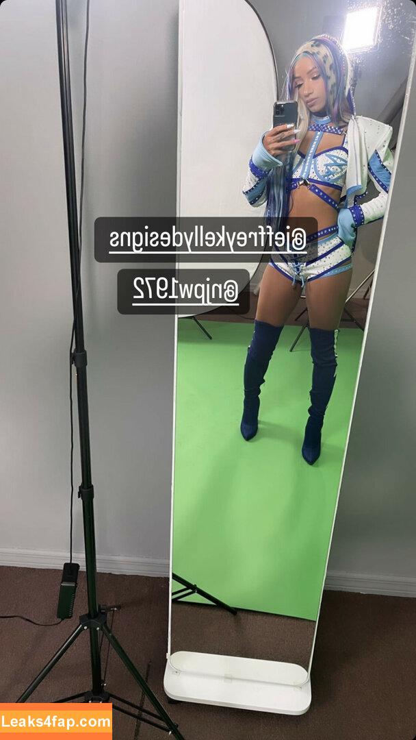 Sasha Banks / sashabankswwe / soxysasha leaked photo photo #0195