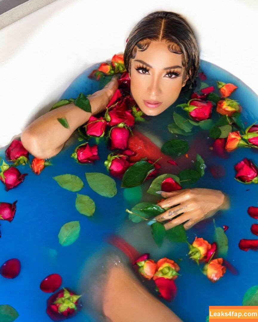 Sasha Banks / sashabankswwe / soxysasha leaked photo photo #0204