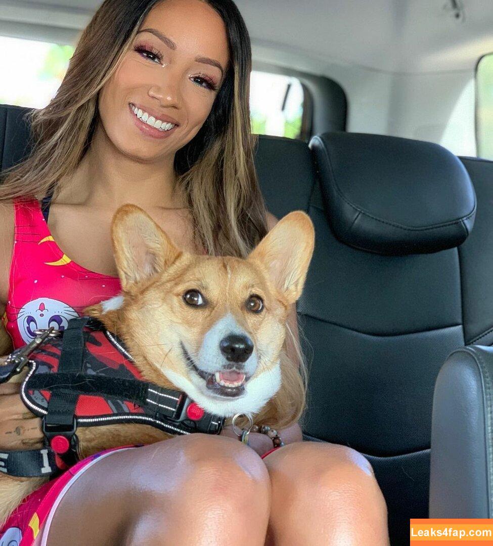 Sasha Banks / sashabankswwe / soxysasha leaked photo photo #0271
