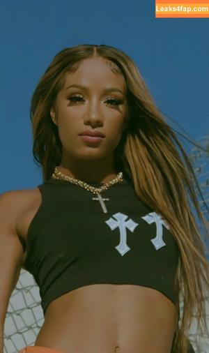 Sasha Banks photo #0074