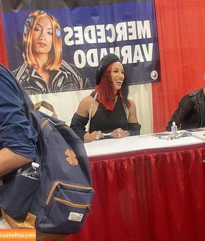 Sasha Banks photo #0448