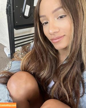 Sasha Banks photo #0470