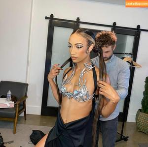 Sasha Banks photo #0570
