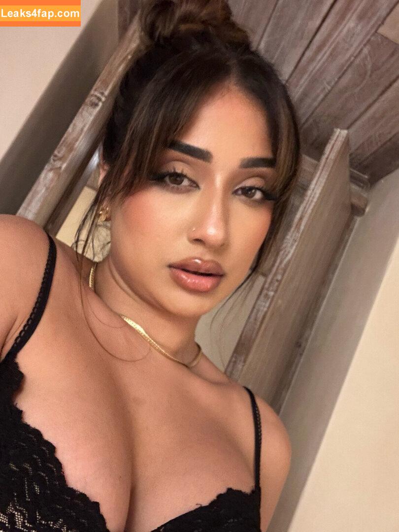 Sasha Ganjoo / sashaganjoo leaked photo photo #0006
