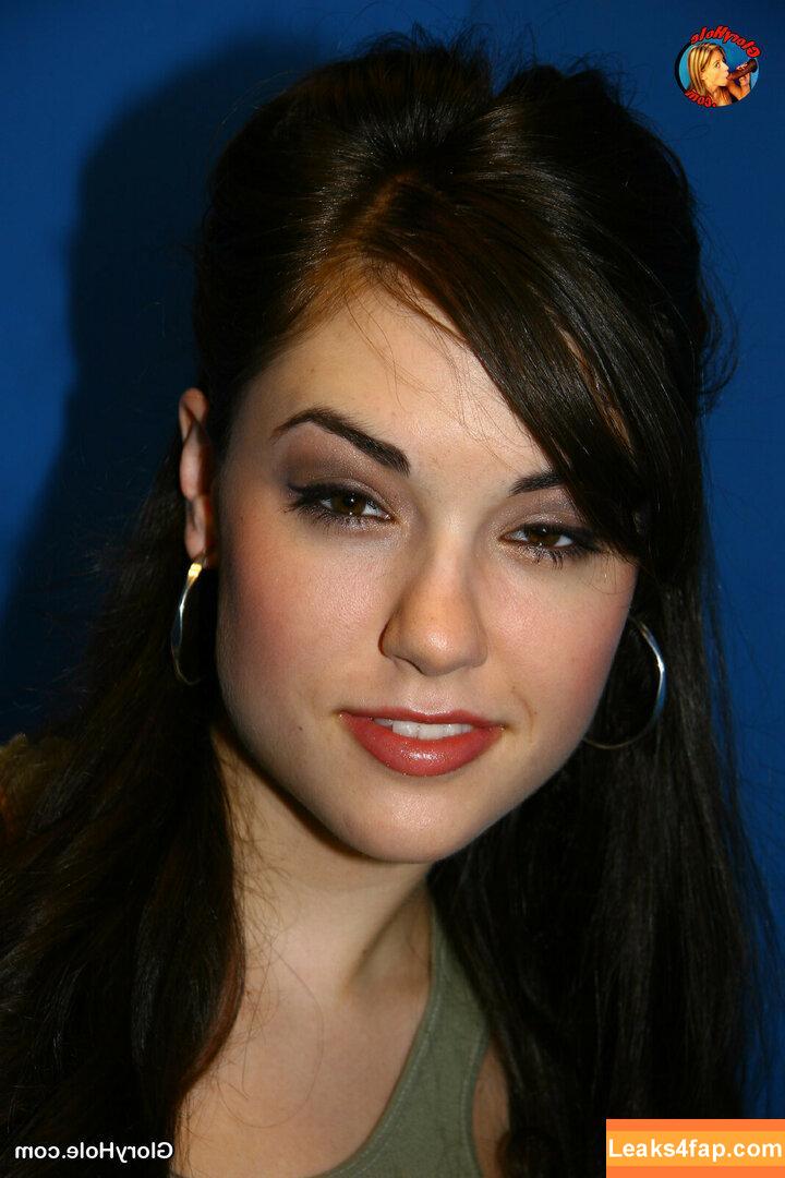 Sasha Grey / mattiavenni / sashagrey / sashathegreyt leaked photo photo #0239