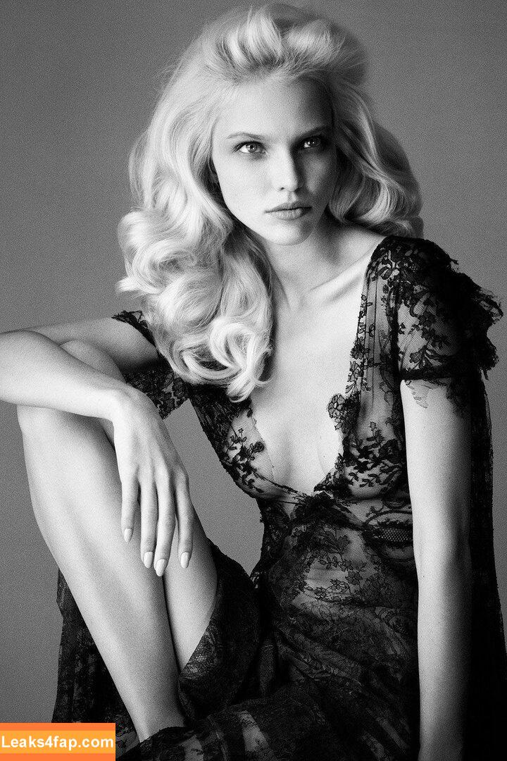 Sasha Luss / sashaluss leaked photo photo #0034