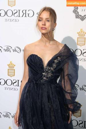 Sasha Luss фото #0037