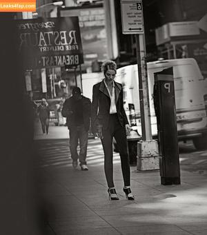 Sasha Luss фото #0051