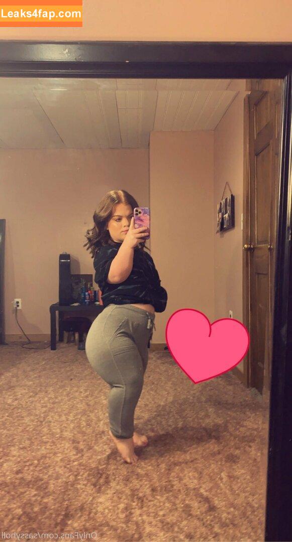 sassyholly /  leaked photo photo #0023