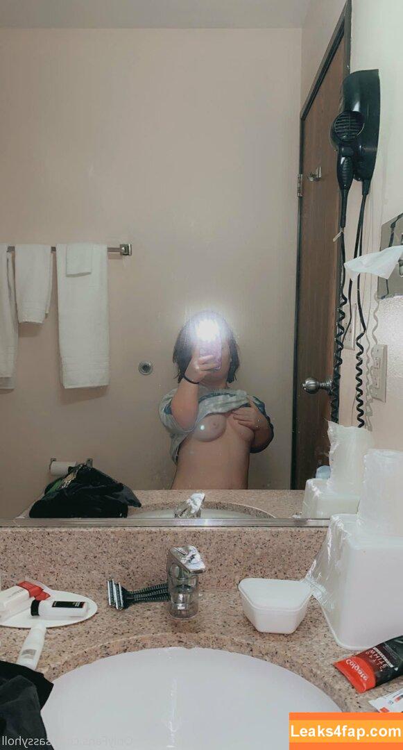sassyholly /  leaked photo photo #0035