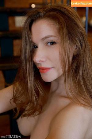 Sata Jones photo #0225