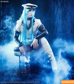 Satiella photo #0013