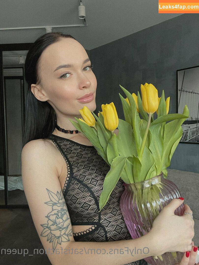 satisfaction_queen / itsyvicky leaked photo photo #0039
