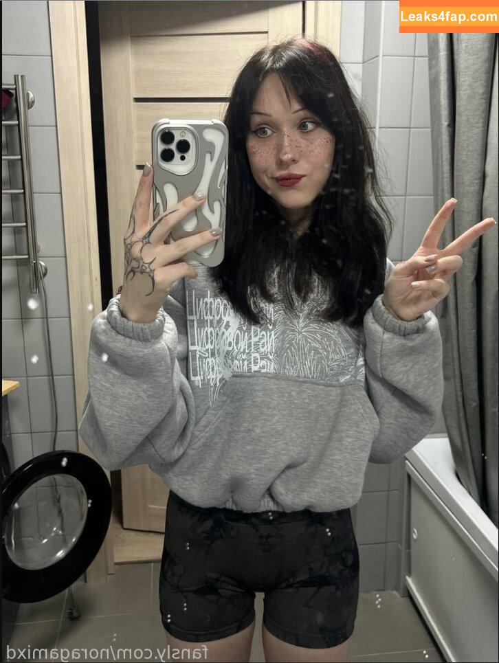 saucensta /  leaked photo photo #0445