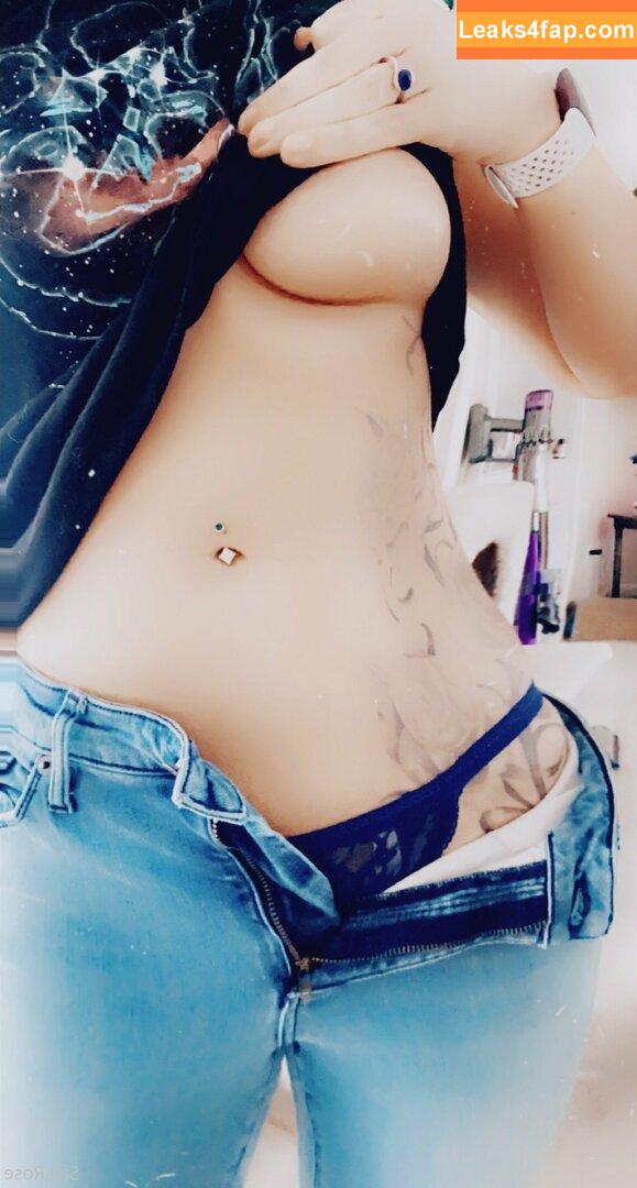 savanahroses / savanahrose / savvy_rose leaked photo photo #0036