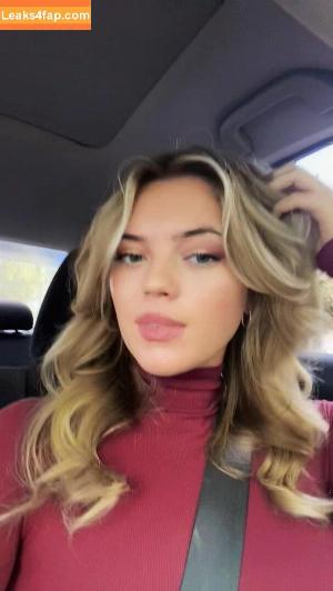 Savannah Belle photo #0076