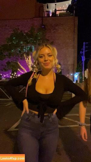 Savannah Belle photo #0077