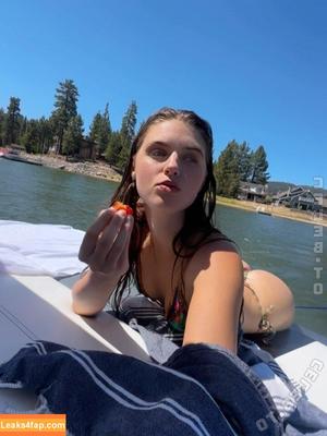 Savannah Clarke photo #0162