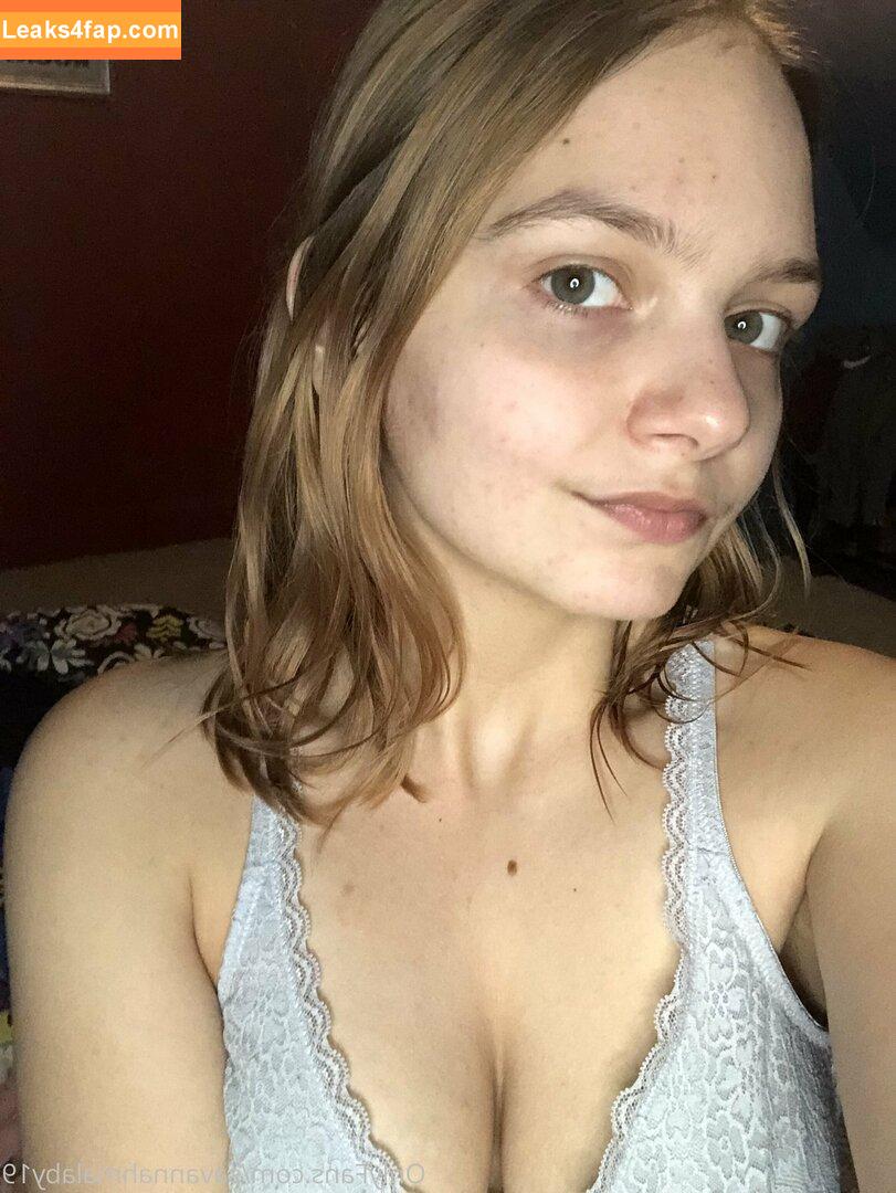 savannahmalaby19 / savannahmalaby leaked photo photo #0016