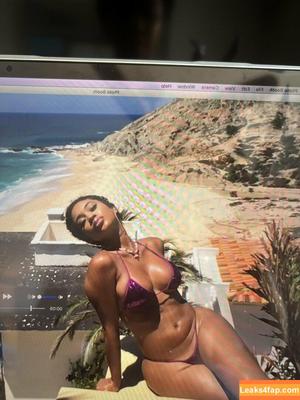 Saweetie photo #0098