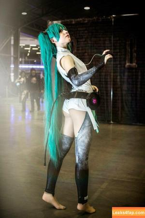 Saya Scarlet photo #0010