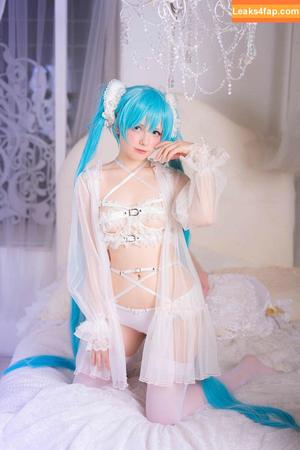 Saya Scarlet photo #0102