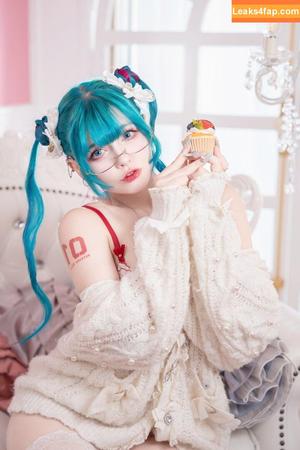 Saya Scarlet photo #0542