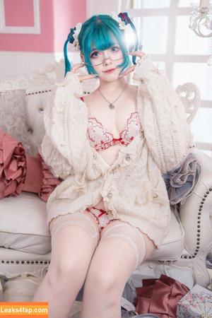 Saya Scarlet photo #0549