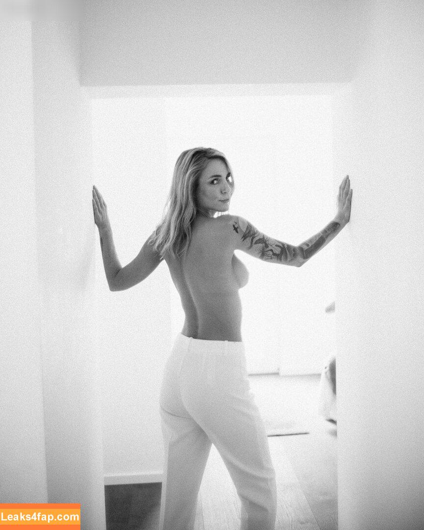 Scarletbitch / sinako__ / skyress_vip leaked photo photo #0125