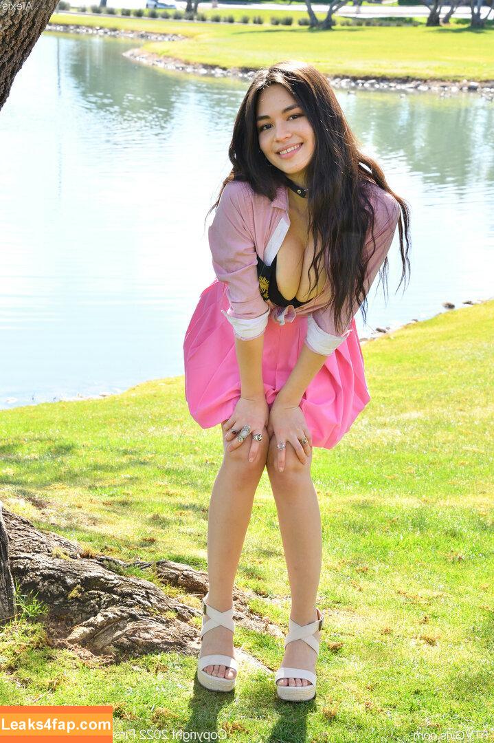 Scarlett Alexis / aphrodite_pandemos5 / https: / scarlettalexis1 leaked photo photo #0163