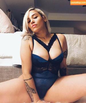 Scarlett Cakez photo #0025