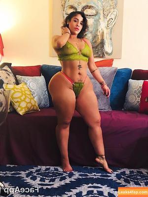 Scarlett Cakez photo #0174