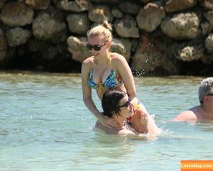 Scarlett Johansson photo #0497