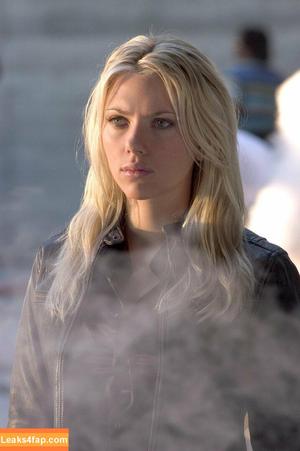 Scarlett Johansson photo #0512