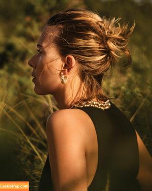 Scarlett Johansson photo #0751