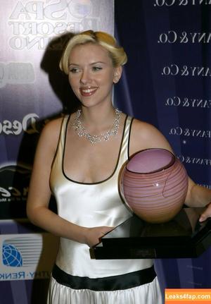Scarlett Johansson фото #1318
