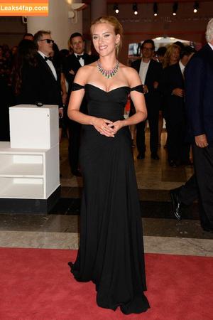 Scarlett Johansson фото #1535