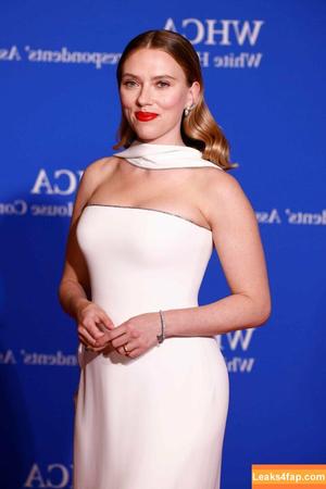 Scarlett Johansson фото #1680