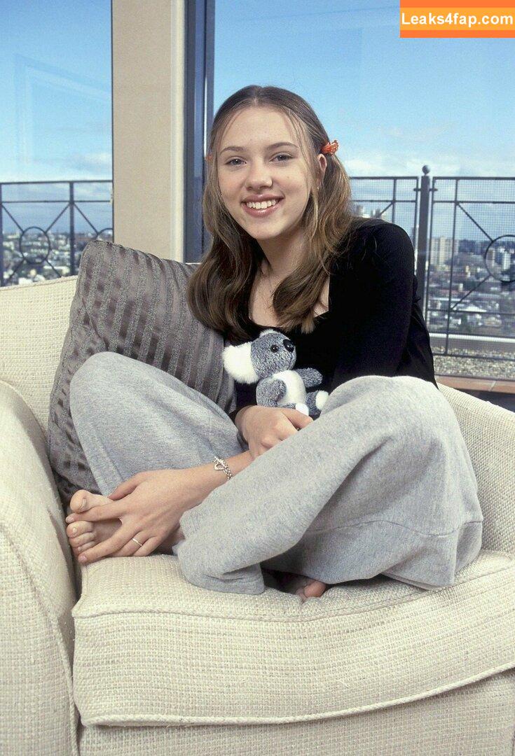 Scarlett Johansson / scarlettjohanson / scarlettjohanssonworld leaked photo photo #2560