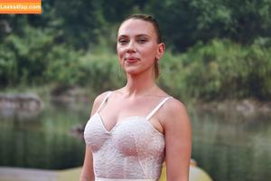 Scarlett Johansson photo #2858