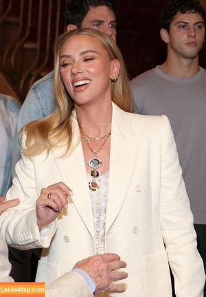 Scarlett Johansson photo #2938