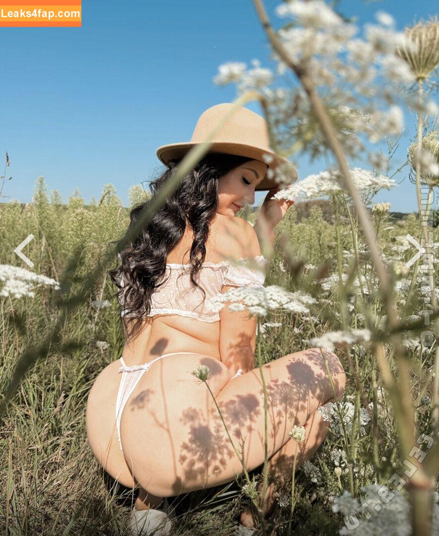 Scarlett_kiss / scarlett_kiss_official leaked photo photo #0010