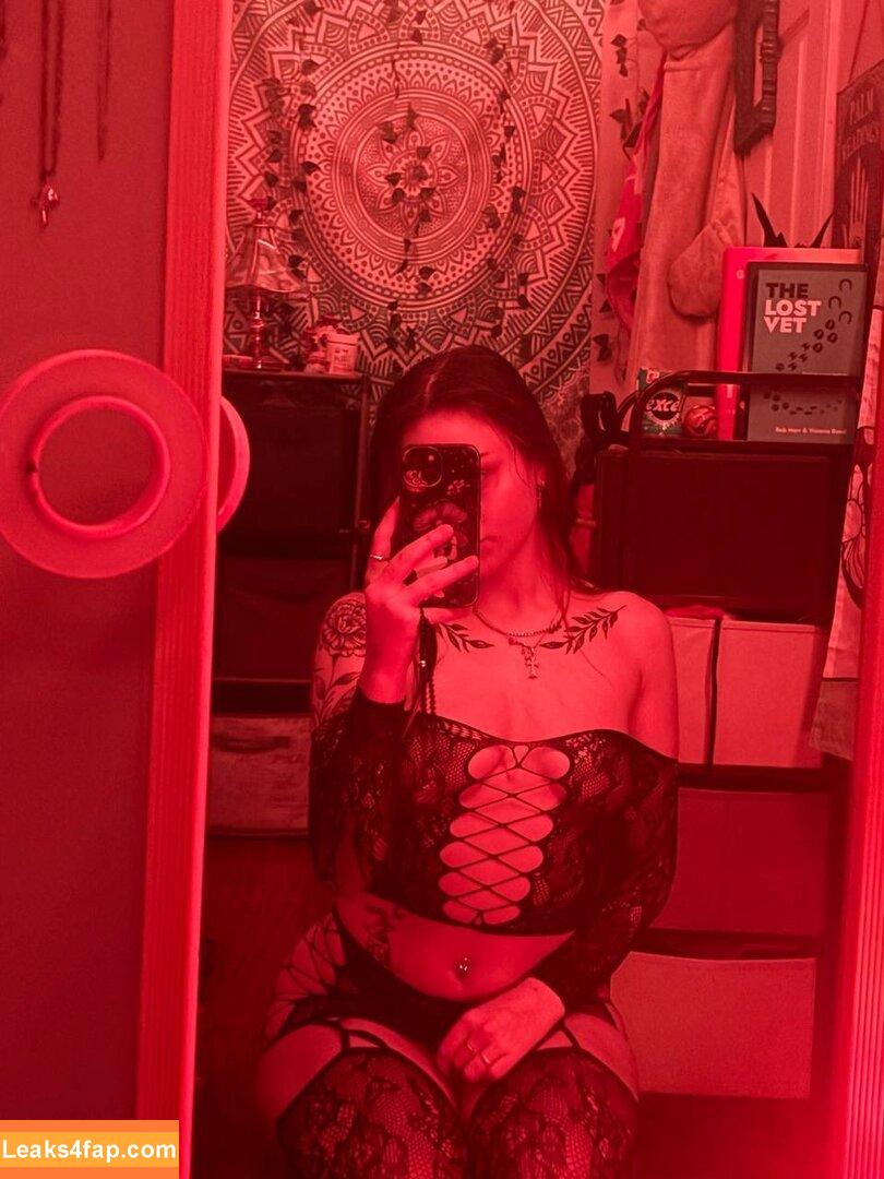 ScarlettMoonn / scarlettmoonnxo leaked photo photo #0013