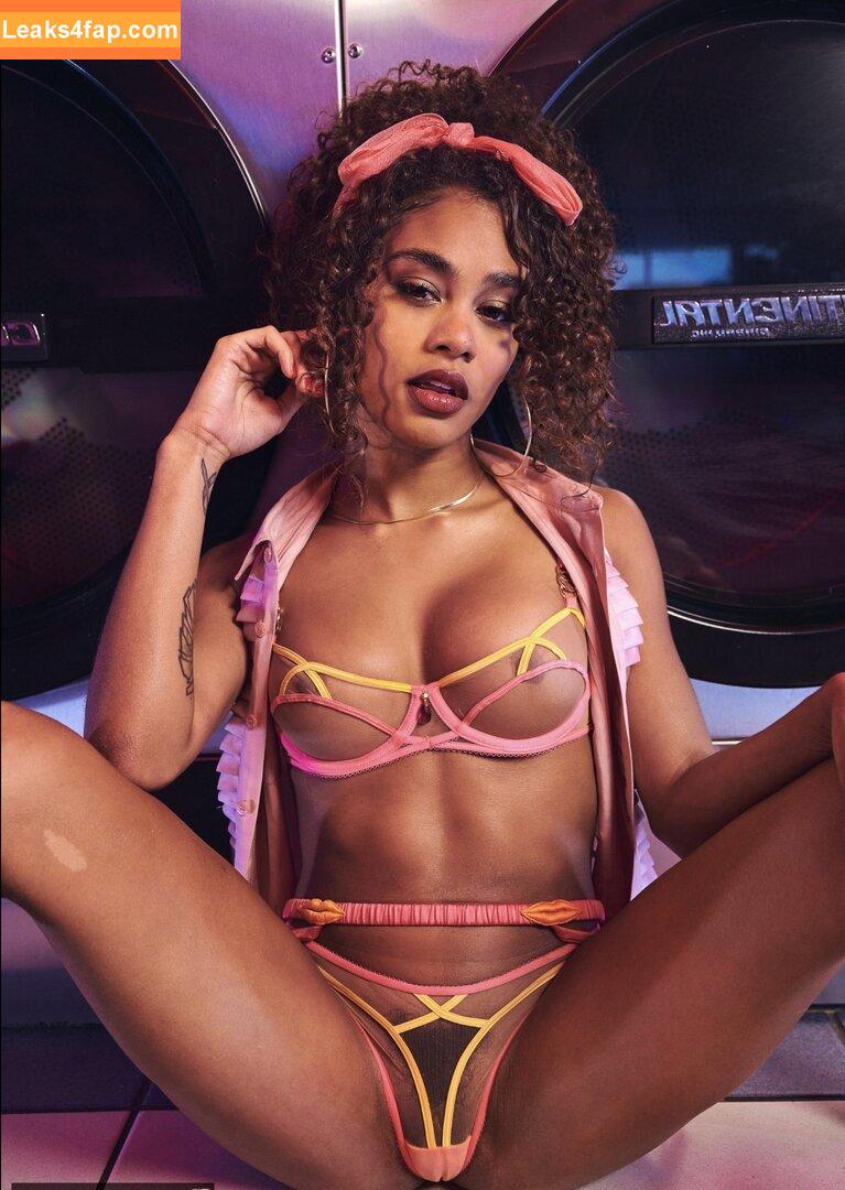 Scarlit Scandal / ScarlitScandal / therealscarlitscandal слитое фото фото #0247